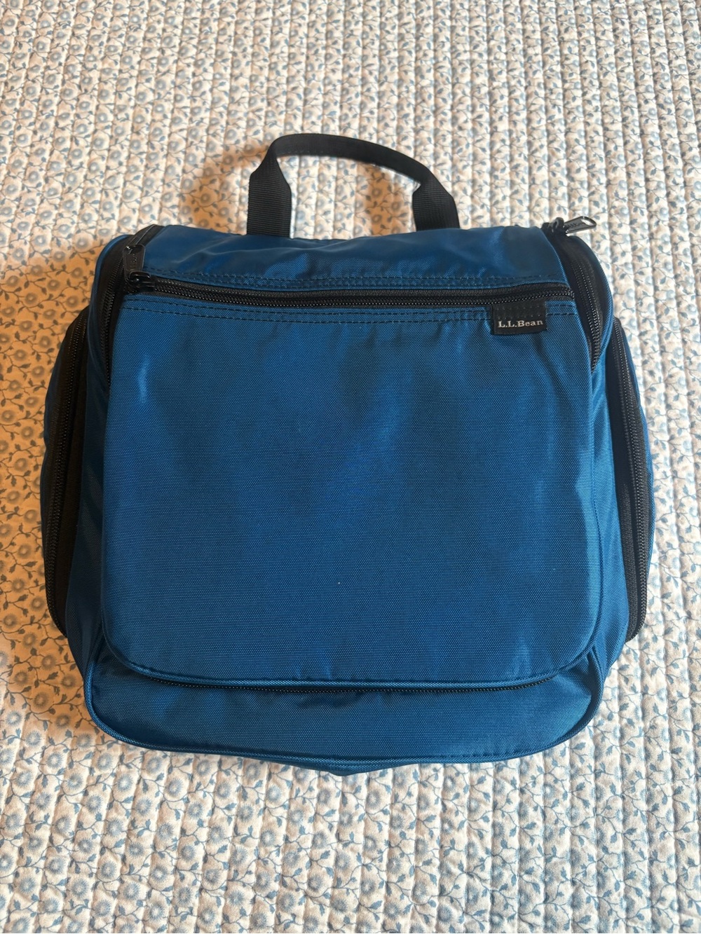 L.L.Bean Blue Toiletry Kit Travel Bag